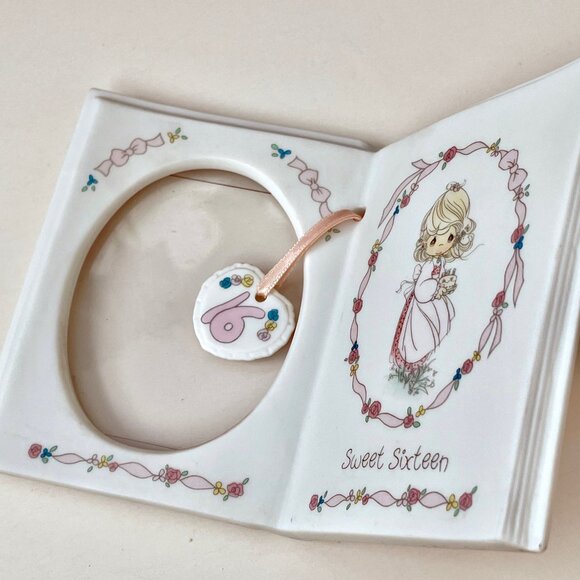 Precious Moments Sweet 16 Growing in Grace Picture Holder w Heart Bookmark 25064 - Picture 14 of 16